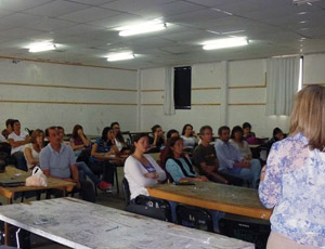 Jornada de capacitación sobre accesibilidad académica para hipoacúsicos en la Facultad de Bellas Artes. 